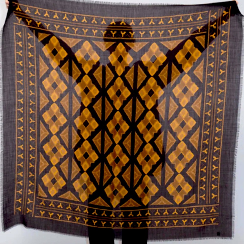 CristaSeya Chic Geometric Patterned Shawl